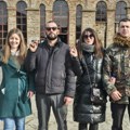 „Srpska nit“ donela poklone: Nevladina organizacija iz Crne Gore obradovala decu i najugroženije na Kosmetu