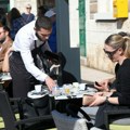 "Kao da smo ugrožena vrsta": Dok je potražnjaza konobarima u Srbiji velika oni odlaze u inostranstvo zbog bolje zarade
