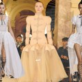 Nadrealizam i barok na Schiaparelli i Dior revijama