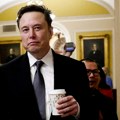 Musk: Amerika treba gledati svoja posla