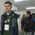 “Da li je potrebna partijska knjižica SNS-a da bismo se zaposlili”- studenti u Nišu u Nacionalnoj službi za…