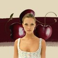 Inspo: Kako Kate Moss nosi manikir u boji crne trešnje