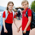 Kao i sva druga deca: Žak i Gabrijela od Monaka krenuli u školu, svi gledaju njihove rančeve