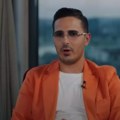 (Video) Zavodio žene pretvarajući se da je milijarder "Tinder Swindler" Simon Leviev uhapšen u Gruziji prevario milione, u…