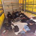 Ilegalni migranti pokušali da izađu iz Srbije: Odmah predati policiji na postupanje