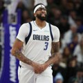 Ko će ga sad? Entoni Dejvis potencijalno ozbiljno povređen