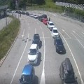 Медији: Појачане контроле путника при уласку из Црне Горе у Србију, без званичног објашњења