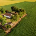 "Kuća uživo još lepša!" Na prodaju imanje u Vojvodini za 33.500 evra: Kupcu idu vinograd, bašta - i nameštaj (foto)