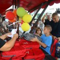 Podela kompleta udžbenika za 1.009 prvaka sa teritorije Šapca