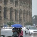 Strašno nevreme u Italiji: Žena se udavila u autu, izlile se reke! U Toskani zabeleženo više od 63.000 udara groma! (foto)