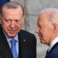 Erdogan upozorio Bajdena na regionalne i svetske posledice sukoba Izraela i Hamasa