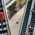 Užasan trend među tinejdžerima! Bizarnu stvar rade u tržnom centru u Beogradu: Na "meti" su svi, niko im ništa ne može