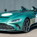 Na prodaju izuzetno redak Aston Martin V12 Speedster