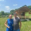 Danijela i Nikola podno planine napravili mali raj: Kod njih po lek dolaze ljudi iz svih krajeva Srbije