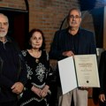 "Priča čoveka čini čovekom": Mihajlu Pantiću uručena Vinska nagrada za književnost