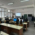 Počela računarska obuka za učenike škole “Sezai Suroi”