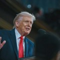 Tramp održao govor o stanju nacije, hvalio zlatno doba zemlje
