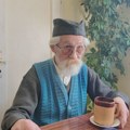"Kako legnem, prvo vidim moju Zorku. Nikada je nisam preboleo, čekam njen poziv već 21 godinu": Deda Rade svako veče sanja…