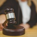 Kako se sudi maloletnicima u Srbiji za ubistvo i druga teška dela: Nisu krivično "nevidljivi", ali kazne nisu iste kao za…
