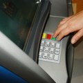 Čoveku u bankomatu nestalo 6.000 € - Banka mu vratila deo, ostatak mu ''zarobljen''