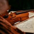 Dve violine mogu da zvuče kao ceo orkestar: Projekat "Tragom Balkana" ansambla "Resonus" spaja tradiciju i moderni zvuk