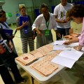 Na izborima u Španiji socijalisti i desnica imaju približan broj glasova