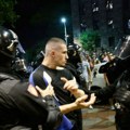 Beogradska policija primila zahtev tužilaštva da identifikuje sve koji su napadali policiju