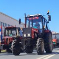 Poljoprivrednici protestuju u Novom Sadu: Traktori iz Vojvodine ispred zgrade pokrajinske Skupštine i Vlade