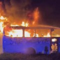 Zapaljen autobus Milomira Jaćimovića ispred porodične kuće: tvrdi da je požar podmetnut i nudi nagradu za informacije Zapaljen…