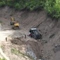 Грађани код Себечева снимили закопавање џакове са Рогозне