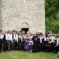 Deseti sabor „Svete trojice“ u Pridvorici okupio čuvare tradicije i ljubitelje izvorne srpske pesme!