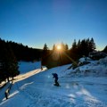 Kopaoniku se vraćaju strani i domaći turisti: Sneg, skijanje, čuvene krofne i pita od borovnice