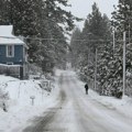 Mećava zatvorila puteve na granici sunčane Kalifornije i Nevade