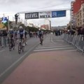 Od 182 biciklista 130 napustilo trku kad su saznali da se na cilju obavlja doping kontrola