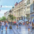 Ruskinja rekla koliko troši njena porodica, pa izazvala haos! Bez ove sume nema ni za osnovno u Beogradu, a neko to nikad ne…