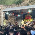 Atheist Rap donira deo honorara sa Exita studentima u blokadi