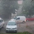 Jako nevreme zahvatilo Kragujevac, potoci na ulicama