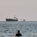 Sve skuplja blokada Ormuskog moreuza: Iran gubi milijarde, Amerika ne odustaje