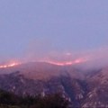 U požaru kod Pirota izgorelo nekoliko vikendica, na Suvoj planini se i dalje gasi