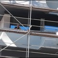 Hotel pod skelama, gosti u sobama