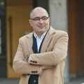 "Ovo su poslednji trzaji režima koji neće slomiti pobedničku energiju": Advokat Nikola Lakić o hapšenjima i upadima policije…