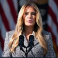 Bela kuća: Melanija Tramp posredovala za primirje u gradu u Ukrajini da bi se evakuisali civili