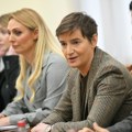 U Kisaču počeo sastanak Brnabić i poljoprivrednika, prisutna samo dva novinara