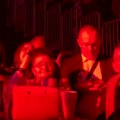 (Video) Baka i deka Aleksandre Prijović u Areni u Zagrebu: Prate unuku na svakom koncertu, a ponos se vidi u očima