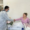 Nina prva beba u Lazarevcu: Opština darivala devojčicu dukatom i sa 100. 000 dinara