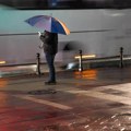 RHMZ upozorio na olujne udare vetra u Srbiji - evo i gde! Najavili i ledenu kišu