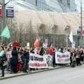 Prosvetari održali protest "Zdravo i bezbedno obrazovanje" ispred Ministartva prosvete