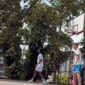 Divan gest centra Partizana: Iskoristio pauzu i zaigrao basket sa klincima u parku