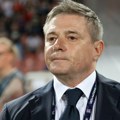 Selektore Piksi, pogledajte na sat, možda je vreme? Englezi nas ponizili na terenu, a Vi dokusurili van njega