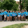 Defile mladosti i radosti: Maturanti u Loznici obradovali sugrađane